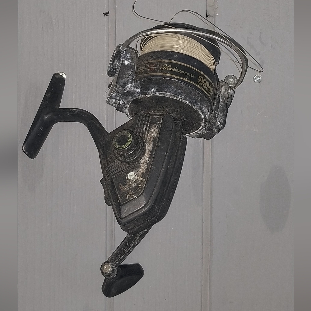 Vintage Shakespeare Sigma Fishing Reel